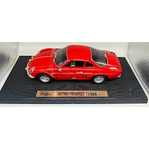 Maisto Alpine Renault 1600S 1971 Die-Cast Model 1/18 Red Car, working doors