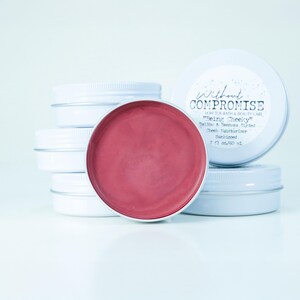 100% natürlich gefütterter Rindertalg Lippen- und Wangenton in „Sunkissed“. feuchtigkeitsspendende Lippenfarbe, Wangenfarbe, Talgrouge