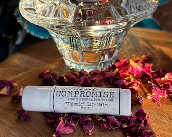 Mint All Natural Organic lip balm| with locally sourced beeswax, coconut oil, olive oil and calendula leaf and petals and Mint EO