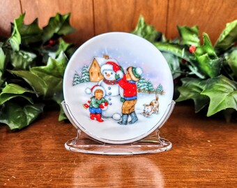 Hallmark Ornament - Let it Snow. Miniature Porcelain Plate Ornament 1991