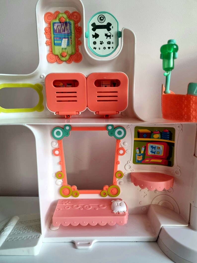 LPS Littlest Pet Shop 'rescue Tails Center' Playset Etsy