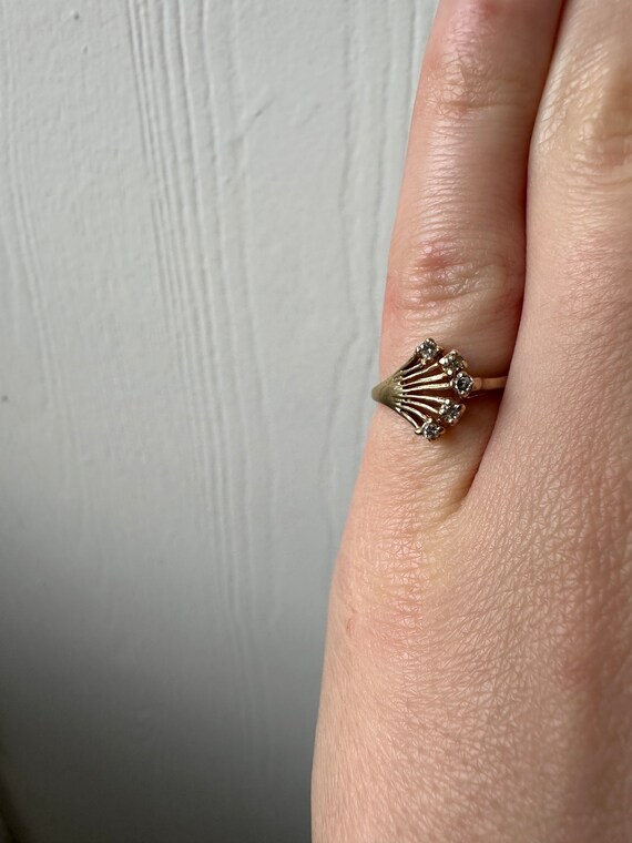 14k diamond ring fan design yellow gold starbur… Gem