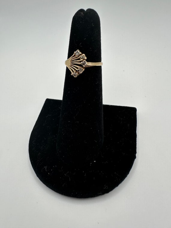 14k diamond ring - fan design - yellow gold - sta… - image 1