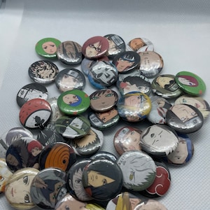 Random anime button pins (1 inch)