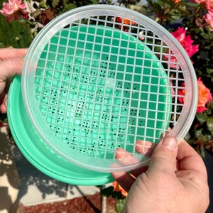Vintage Tupperware Green Plastic Colander with Strainer Lid