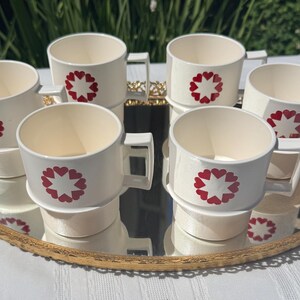 3 Pair of Vintage Tupperware Stackable Mugs.