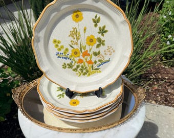 Vintage Mikasa Garden Club Fresh Floral dinner plates