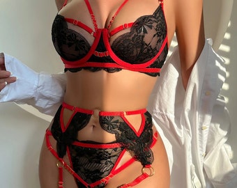 Seductive Red and Black Collection - Lingerie Set