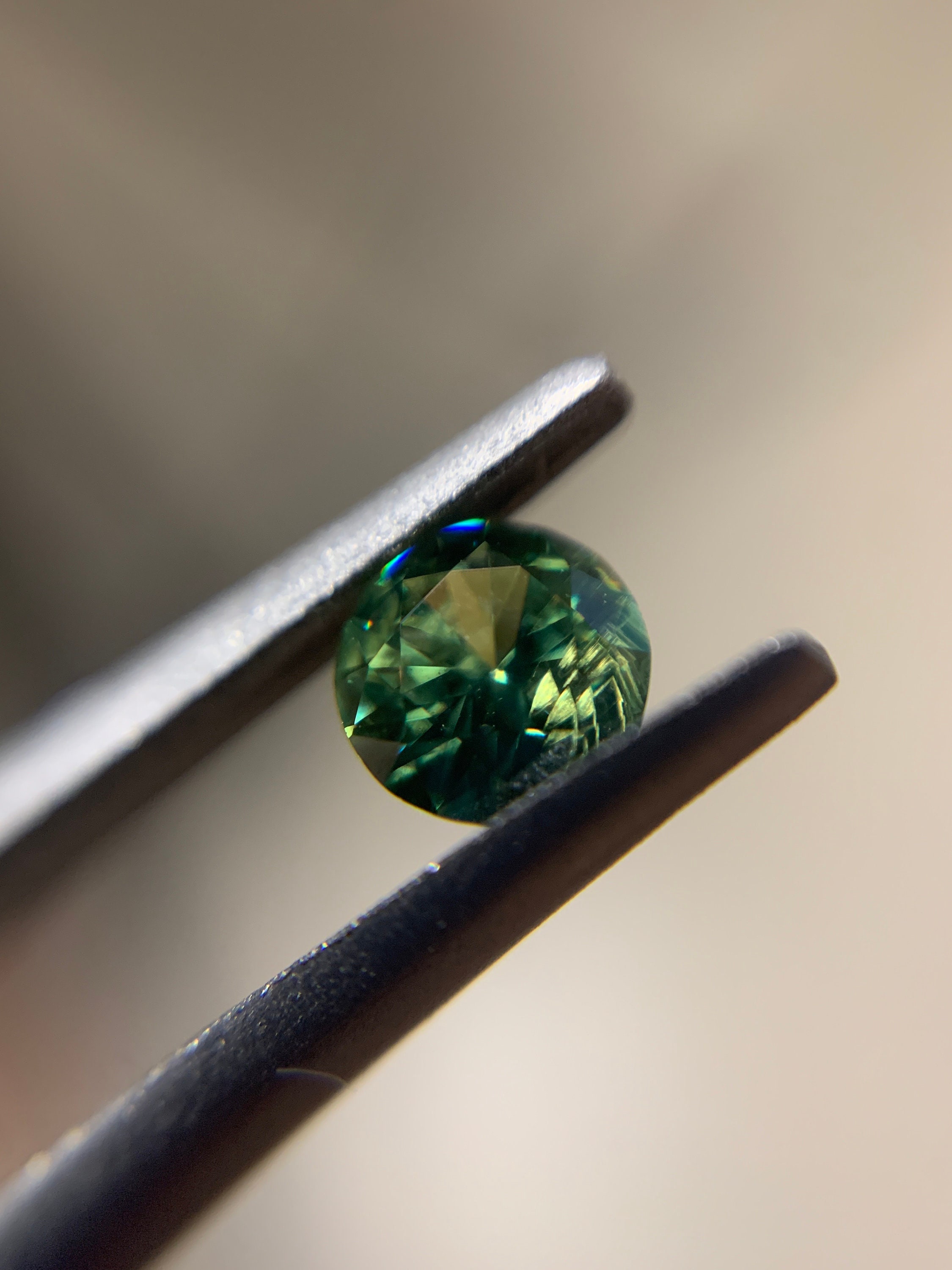 Grenat Démantoïde De Russie - Pierre Naturelle 0,85 Ct, Ovale, Vert/jaune, Taille Très Bonne