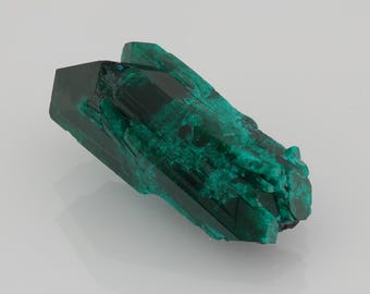 Rare Large Dioptase crystal from Congo, very aestethic crystal