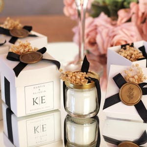 Bomboniera di nozze con candela personalizzata per gli ospiti, in grandi quantità, con coperchio dorato, regalo di nozze di lusso, bomboniere con candele per matrimoni, bomboniera con candele per feste
