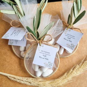 Personalisierte Hochzeit Mandel Süßigkeiten Bevorzugungen für Gäste, eine italienische Hochzeitstradition Fünf gezuckerte Mandel Süßigkeit Favor, Hochzeit Mandel Süßigkeit Geschenk