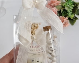 Personalized Elegant Candle Wedding Favor for Guests, Wedding Welcome Bag Favor, Wedding Guest Bag Gift, Almond Candy Wedding Favors