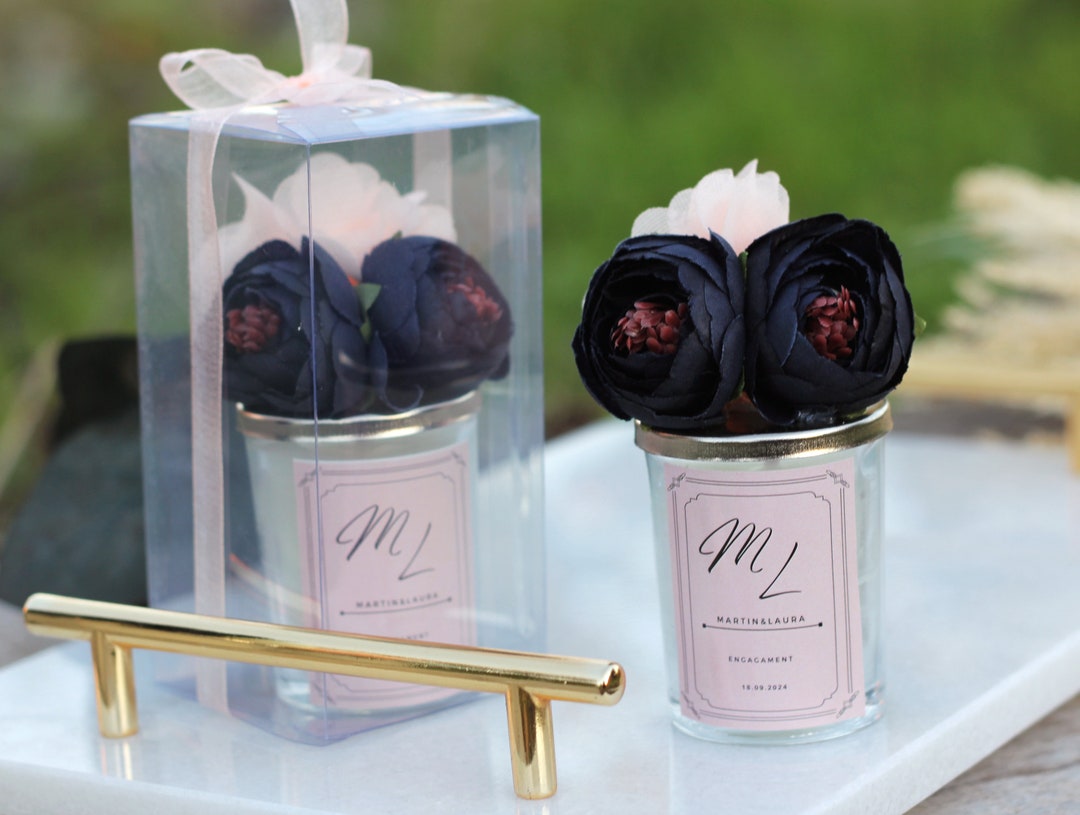Personalized Elegant Candle Wedding Favor for Guests, Bridal Shower ...