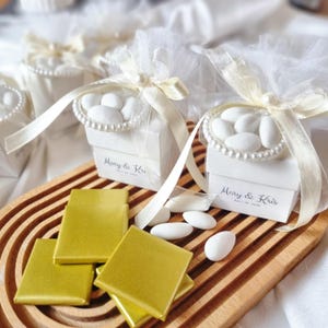 Bonbons aux amandes de mariage personnalisés pour les invités, une tradition de mariage italien cinq faveurs de bonbons aux amandes sucrées, cadeau de bonbons aux amandes de mariage