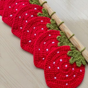 6****Set of  Strawberry Crochet Coasters - Fruit-Themed Home Decor