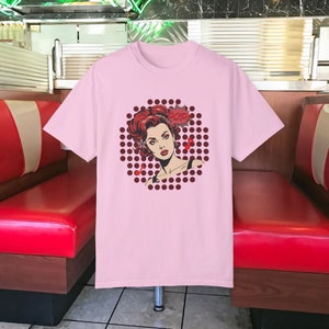 Pin Up Girl Retro T-shirt: Pop Art Rockabilly Fashion Tee