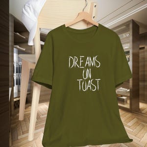Dreams on Toast T-Shirt: Spooky Horror Font Design