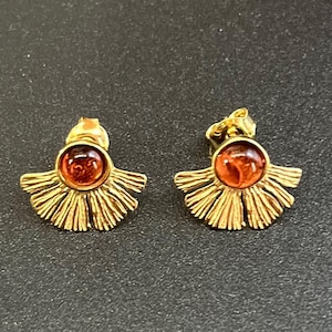 Amber & Gold. Amber earrings. Elegant studs. Sterling silver setting. Covered by 14 ct gold. Contemporary studs. Unique. Designer studs.