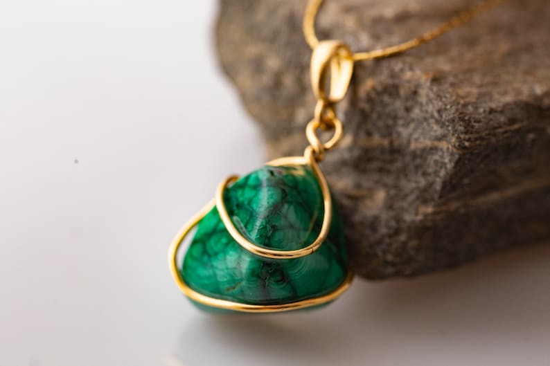 Collana con Ciondolo Ping'an Kou in Malchite