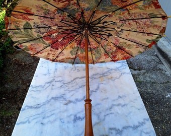 Parasol indochinois antique des années 1920