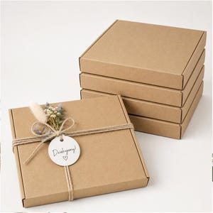 Faltschachtel (32 x 32 x 4 cm), braun, Kraftkarton – Set: 5 / 10 / 20 Stück