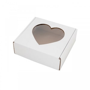 15,5x15,5x11,5cm _ Caja plegable con ventana en forma de corazón 6,10 x 6,10 x 4,79 pulgadas, blanco, cartón kraft - Set: 5 / 10 / 20 cajas