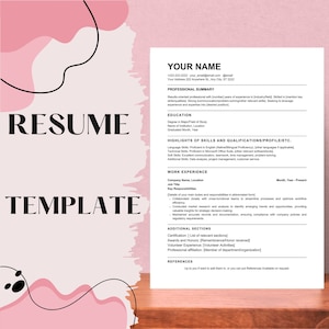 Może przedstawiać: Szablon CV w kolorze różowym i białym z napisem "RESUME" w pogrubionych czarnych literach i napisem "TEMPLATE" w pogrubionych czarnych literach poniżej. Szablon zawiera sekcje dla podsumowania zawodowego, wykształcenia, najważniejszych umiejętności i kwalifikacji, doświadczenia zawodowego, dodatkowych sekcji i referencji.