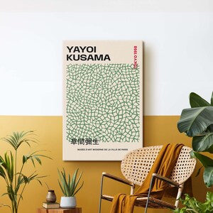 Pôster de Yayoi Kusama, impressão de Yayoi Kusama, tela de arte abstrata, pôsteres de exposição de museu, impressão verde sálvia, arte japonesa, conjunto de parede de galeria