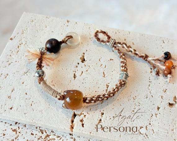 Natural Agate Cat Bracelet, Adjustable Cotton Cord, Minimalist Cat Jewelry
