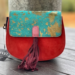 Luxe Safari Metallic Suede Tassel Crossbody Handbag Cowhide