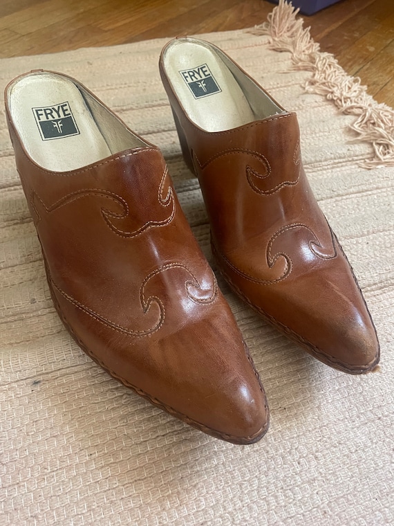 VINTAGE FRYE BOOTS Phoenix Mules Brown Leather Mu… - image 1