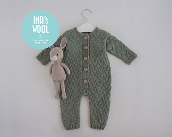 Green Handmade Merino Jumpsuit | Extra Fine Mulesing-Free Wool | 1-3 Months Size | Sustainable Baby Clothing | Ready to Ship from Norway