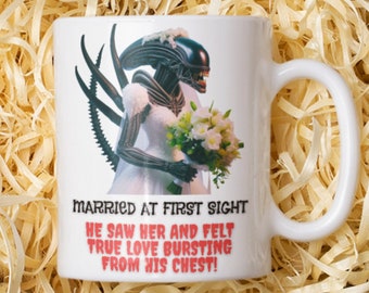 Kubek „Żonaty od pierwszego wejrzenia” Xenomorph, Kubek „Narzeczona Xenomorph”, Kubek dla fanów „Obcych”, Prezent dla Xenomorph, Prezent dla MAFS, Kubek dla fanów „Ripley”, Kubek dla fanów „Obcych”
