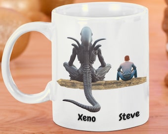 Tazza personalizzata per papà Xenomorfo, tazza da caffè personalizzata per fan degli alieni, personalizza la tazza scegliendo didascalia/aspetto umano/nomi Xenomorfi e umani
