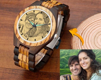 Elegancia de madera: Reloj con foto personalizado grabado - Relojes con imagen con texto personalizado Correa de madera de 45 mm Regalo sentimental de San Valentín para él