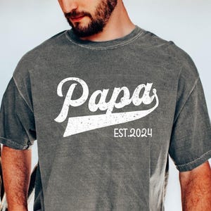 Personalized Papa Est Date Tshirt, Pregnancy Announcement for Papa