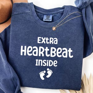 Extra Heartbeat Inside Oversized Sweatshirt, Baby Announcement,Christmas Gift,Pregnancy Reveal, Mommy To Be,We&#39;re Expecting,Pregnancy Outfit