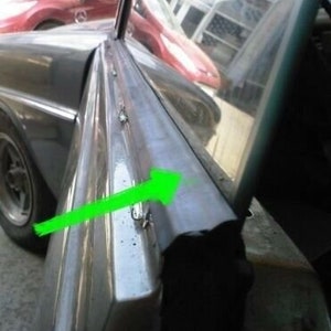 Wischbürsten & Scheibendichtung (2 Stück) für Mercedes W123 2-Türer Türscheibendichtung - NEU