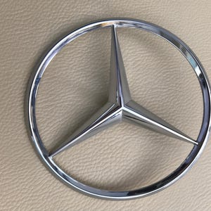 Mercedes star Chrome Boot Ornament trunk star – Fits Mercedes W123 Sedan & C123 Coupe W126 S-Class – Rear Trunk Emblem – NEW