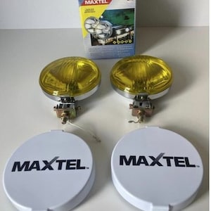 Additional Fog Lights (H3 Yellow) – Fits W108 W109 W110 W111 W112 W113 W115 – 14cm with Caps & Fixing Material – NEW