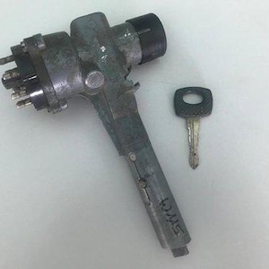Mercedes W114 W115 ignition lock steering wheel lock Neiman 160 with key used and functional TOP