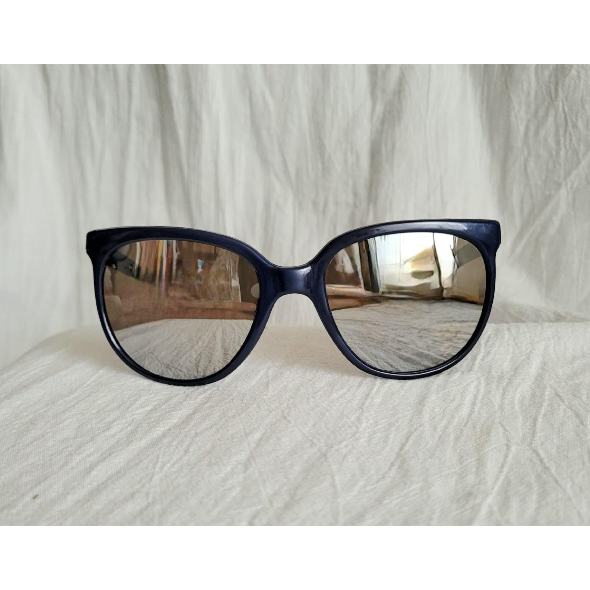 Vintage  Ski Blue & Red Sunglasses - Made in Japan Ski Aviators - Iconic, Retro-inspired Sunglasses for the  main image 4