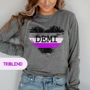 Demi Heart, camisa do orgulho demisexual, camiseta de manga comprida sutil queer unissex BellaCanvas 3501 de manga comprida
