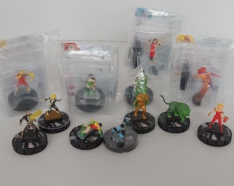 ティーン・タイタンズ関連の DC Heroclix。12 アイテム。