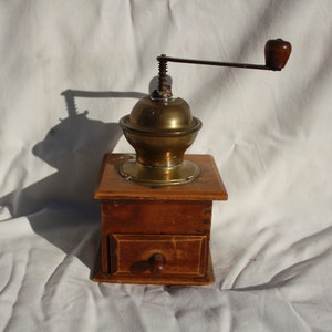 Vintage Copper Coffee Grinder, Manual Coffee Grinder, Decorative Coffee Mill