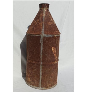 Antique Metal Oil Can, Metal Container. Rusty Oil Holder