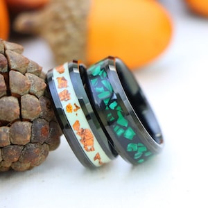 Black Wedding Rings, Malachite Fragments Inlay 8mm Tungsten Ring for Men, Bride & Groom Wedding Bands, Copper Scraps Inlay Engagement Rings