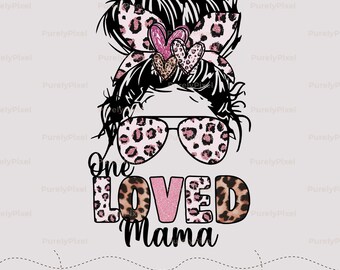Moño desordenado para una mamá amada PNG, gafas de sol con lazo de corazones y estampado de leopardo, sublimación del Día de la Madre, regalo de agradecimiento para mamá