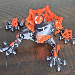 Frightful Fun: 3D Printed Articulated Count Frogula Fidget Toy - Halloween-Themed Delight